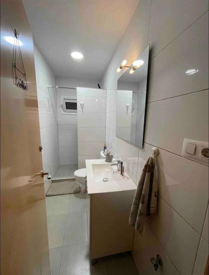 Cozy Room Next To El Prat Airport El Prat de Llobregat Esterno foto